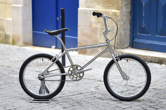 Le BMX chromé de Raphaël