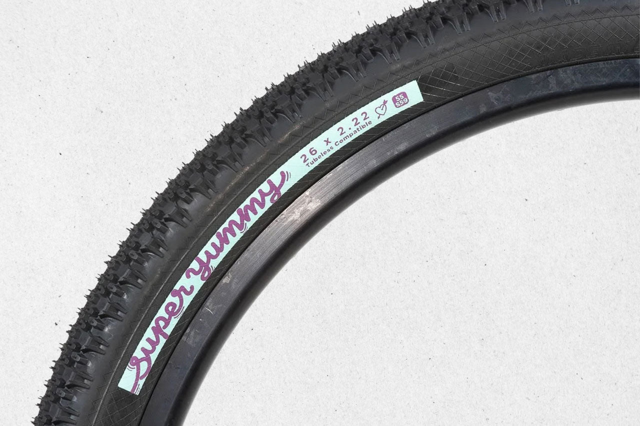 Pneu SimWorks - Super Yummy 26X2.22