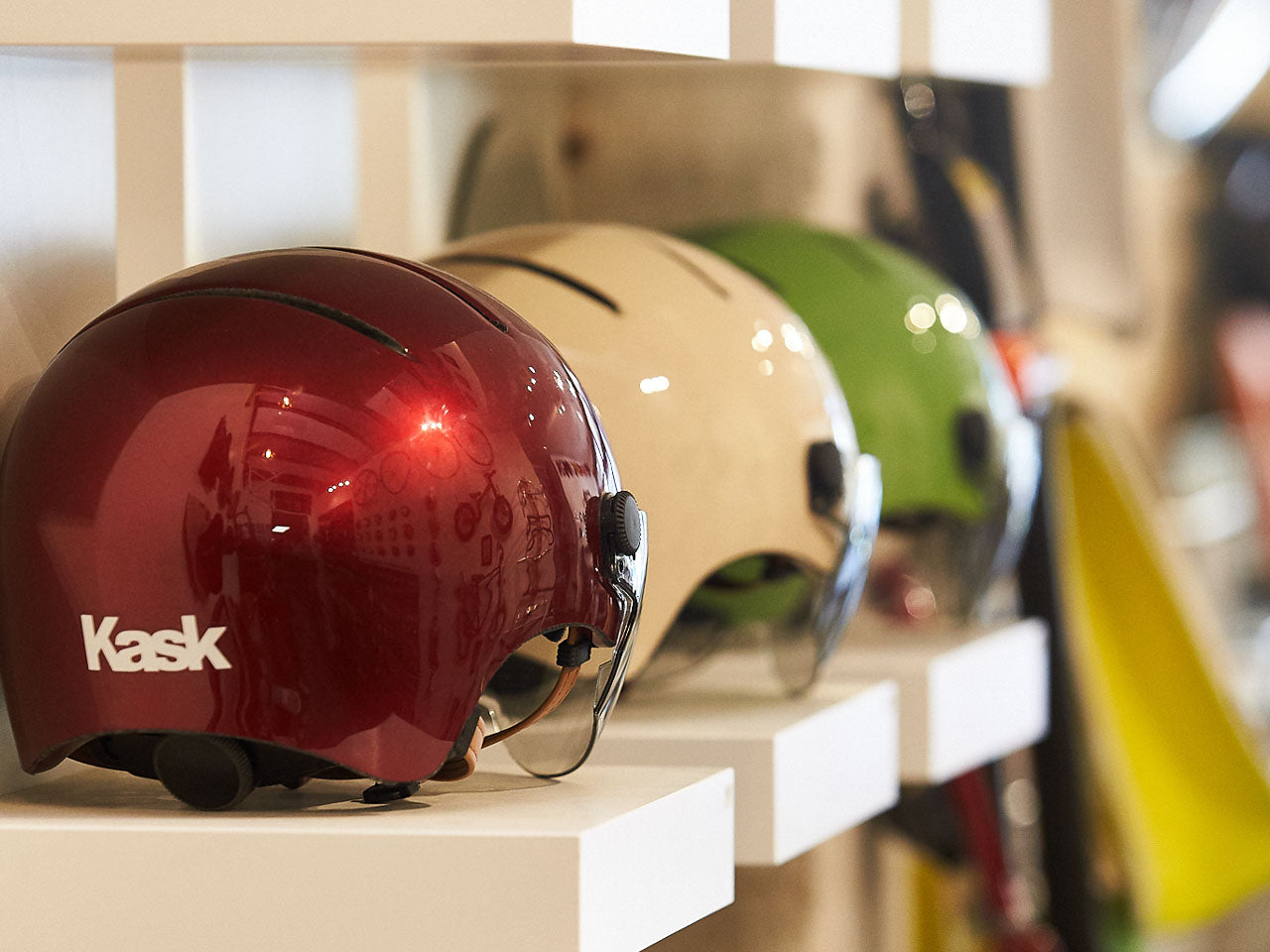 kask_bordeaux.jpg__PID:7ac62874-f3d7-4f16-bbf6-44440e51cda8